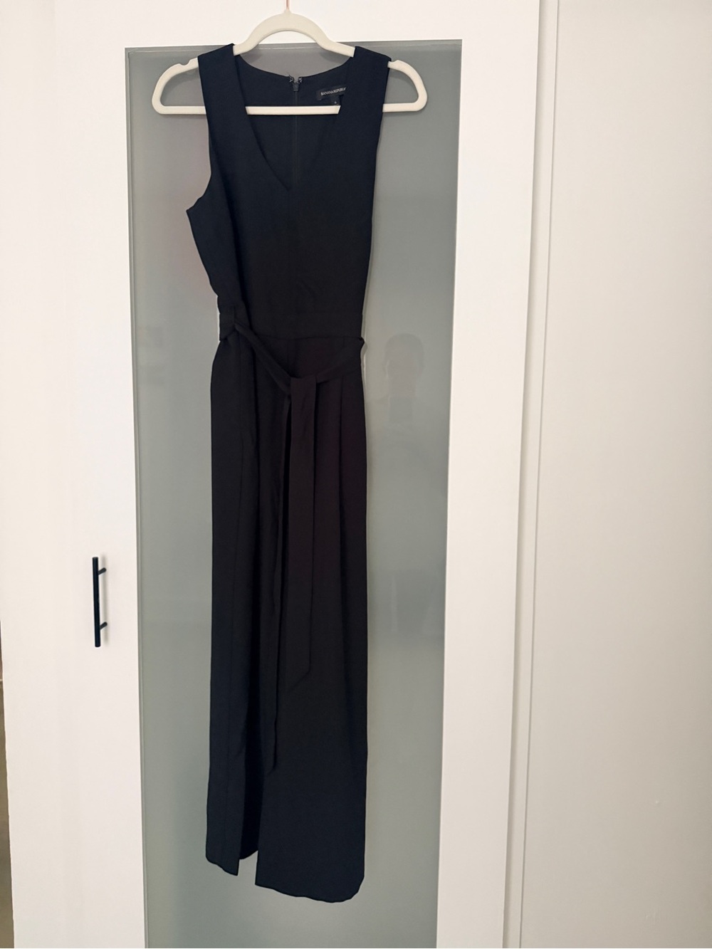 Banana Republic Black Sleeveless V-Neck Belted Maxi Dress